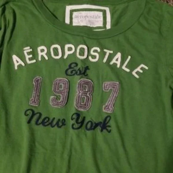 Green aeropostale shirt - Picture 2 of 3